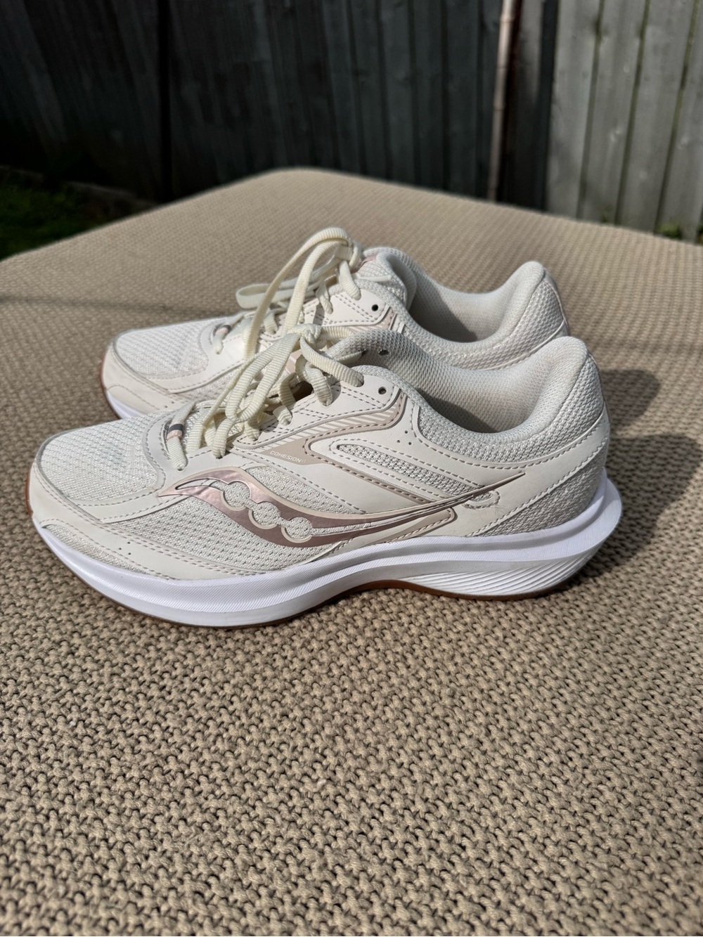 Saucony Womens Cohesion 17 Size 7.5 Running Shoes Sneakers S10944-211 Pearl